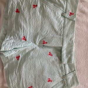 Vineyard Vines shorts